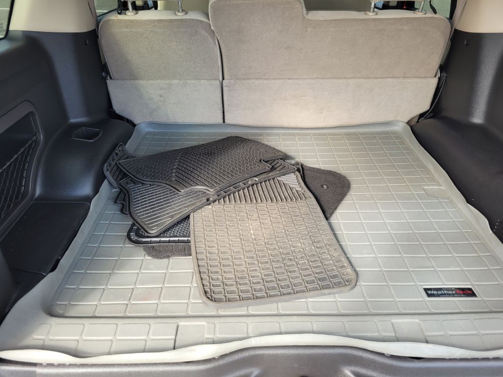 Photo 25 of this FORD EXPLORER