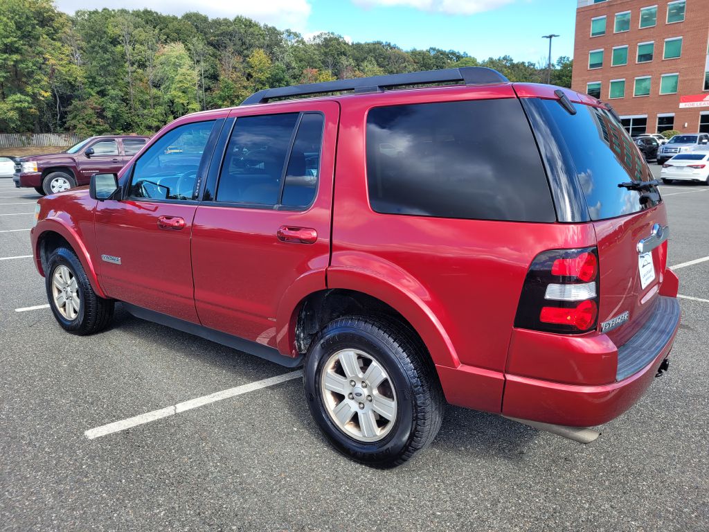 Photo 28 of this FORD EXPLORER
