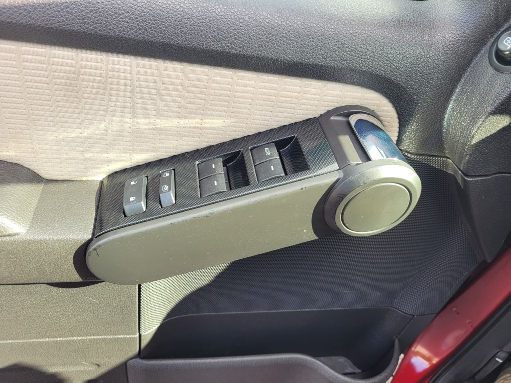 Photo 34 of this FORD EXPLORER