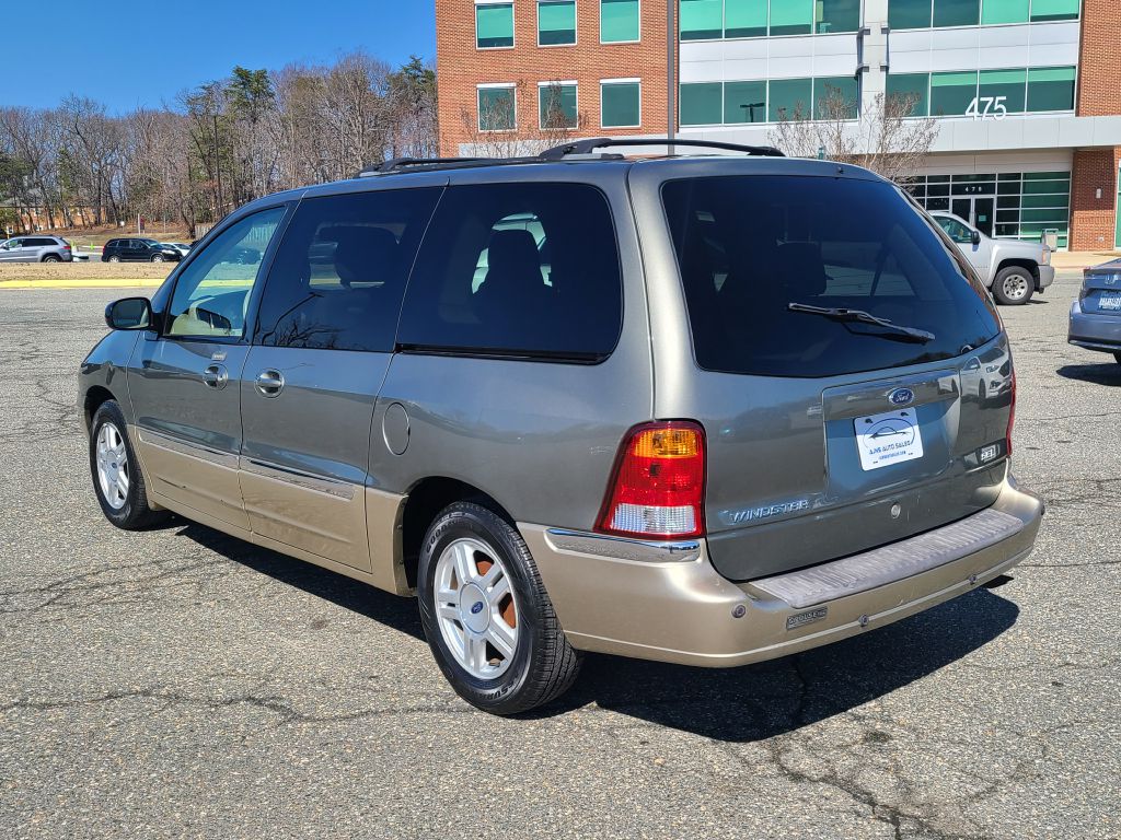 Photo 4 of this FORD WINDSTAR