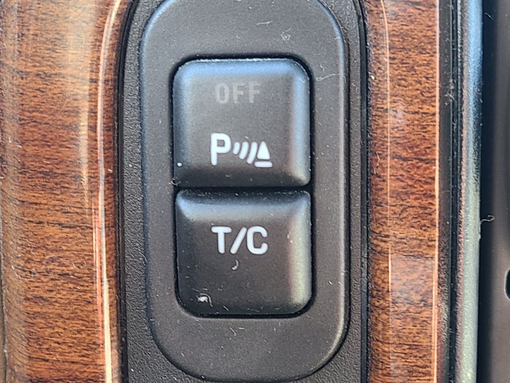 Photo 9 of this FORD WINDSTAR