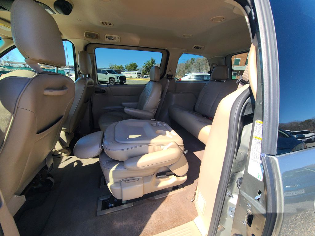 Photo 15 of this FORD WINDSTAR