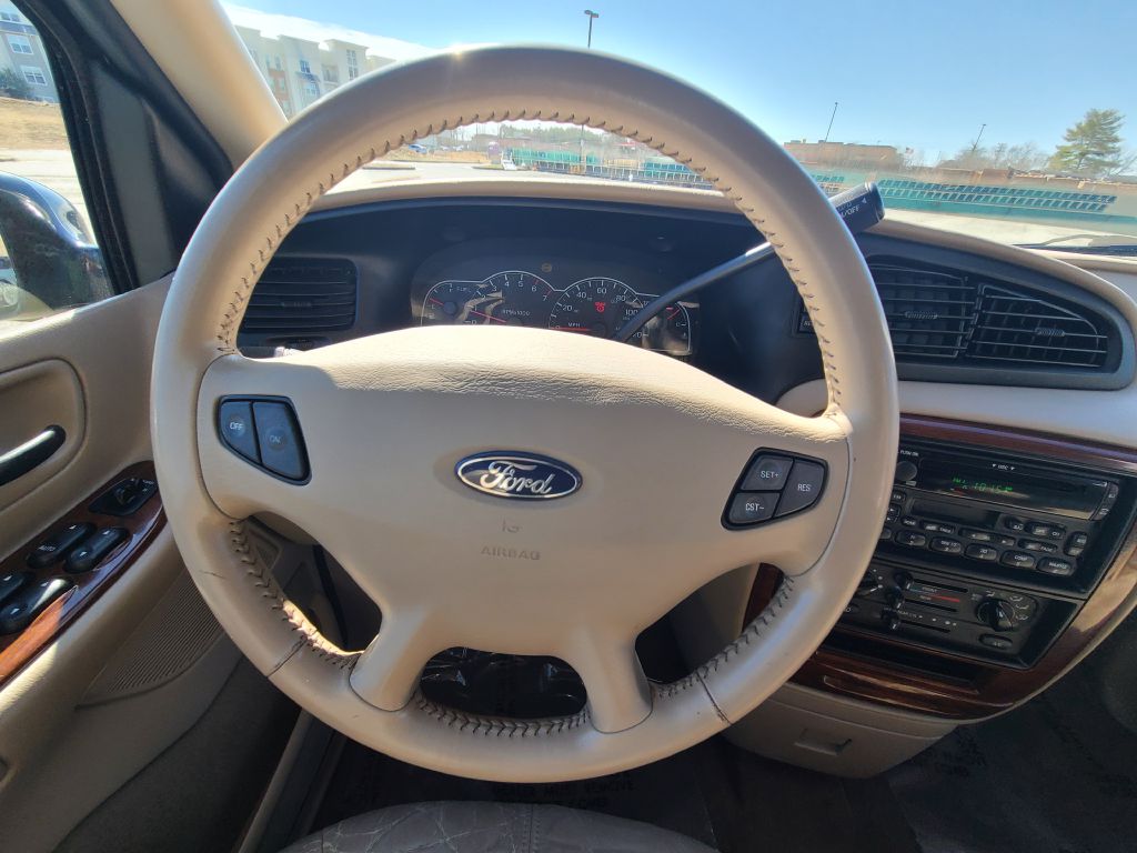 Photo 23 of this FORD WINDSTAR