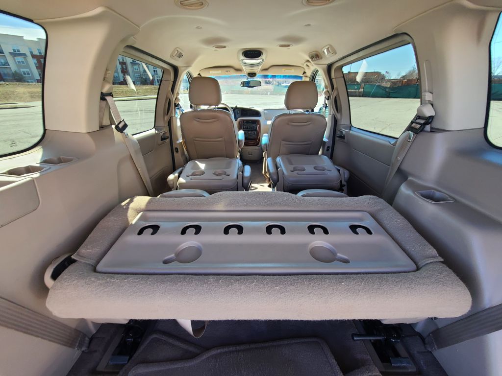 Photo 37 of this FORD WINDSTAR