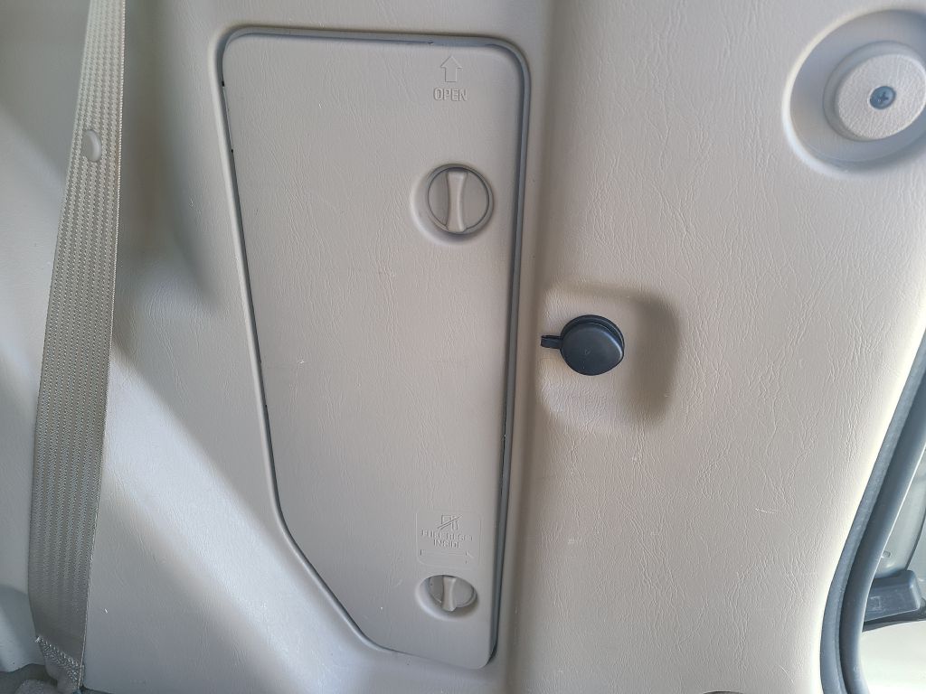 Photo 38 of this FORD WINDSTAR