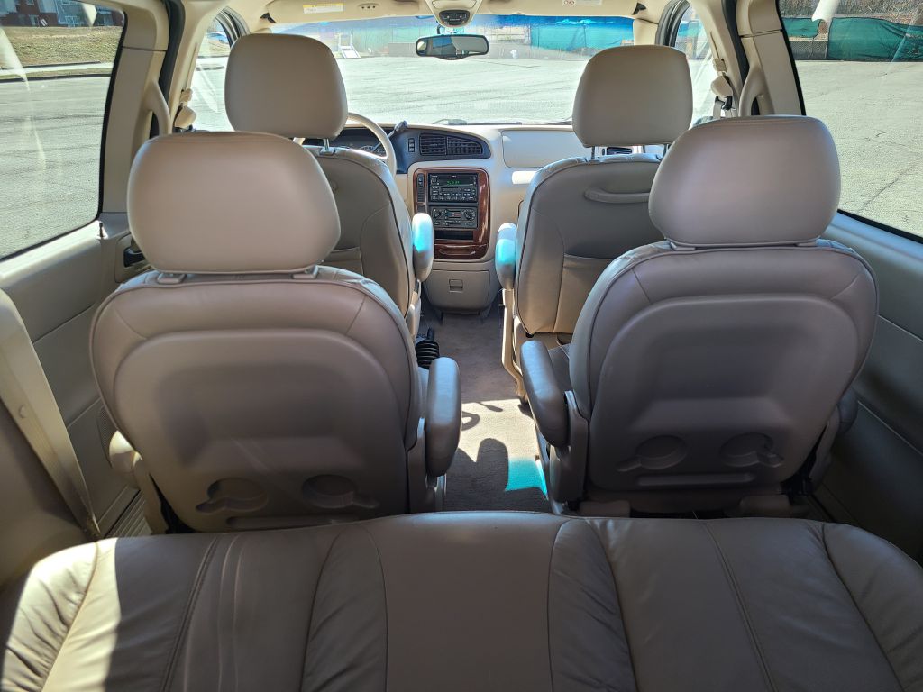 Photo 40 of this FORD WINDSTAR
