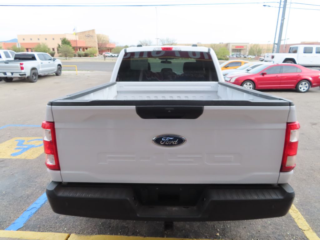 Additional photo of vehicle.