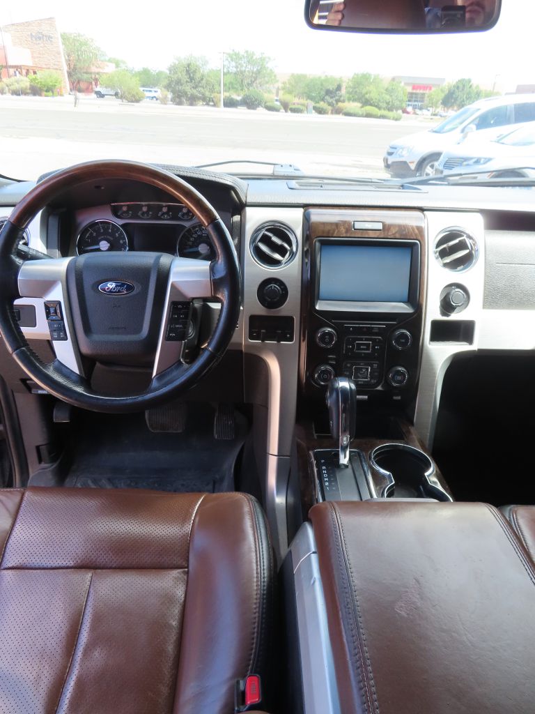 2014 Ford F-150 Platinum - Photo 11