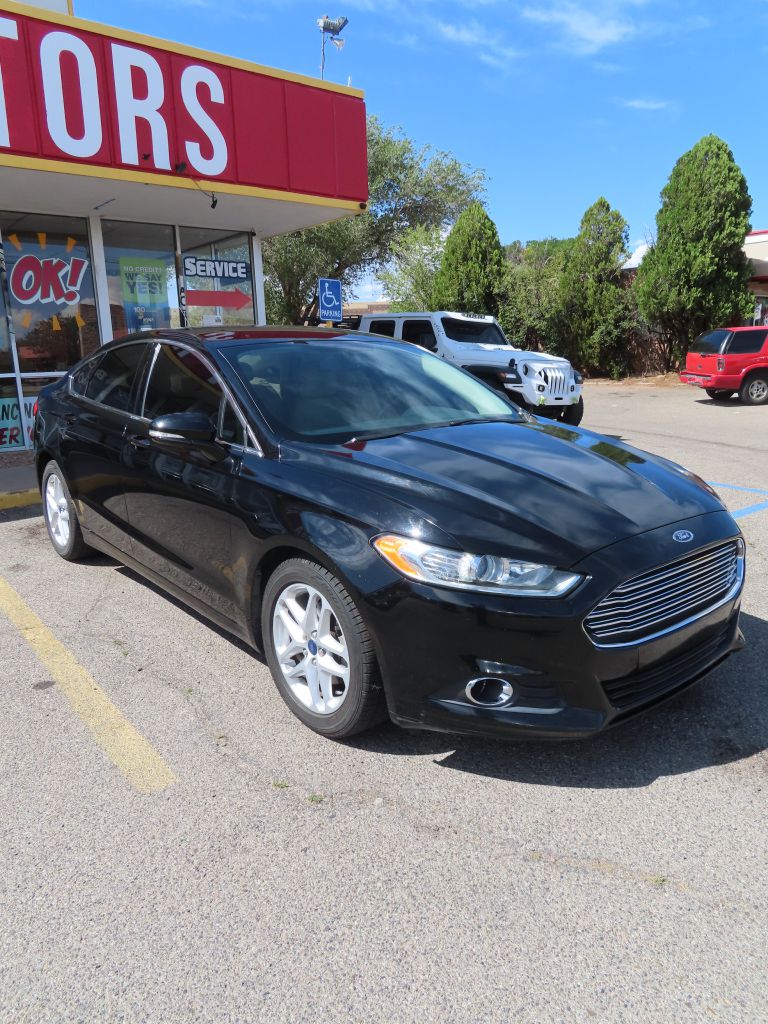 2016 Ford Fusion SE - Photo 3