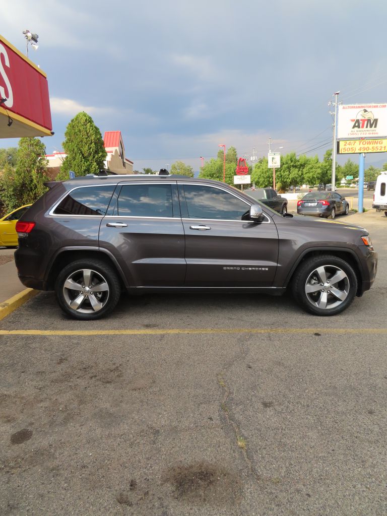 Additional photo of vehicle.