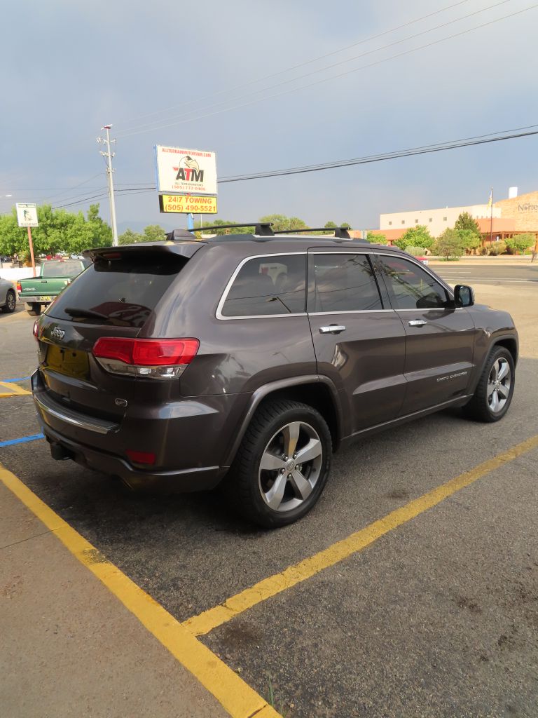Additional photo of vehicle.