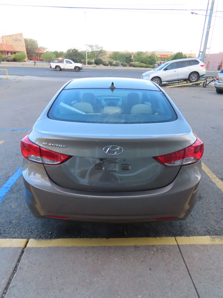 Additional photo of vehicle.