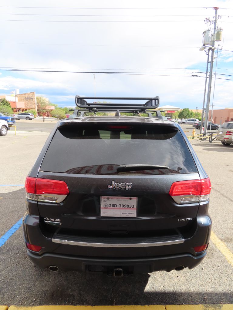 Additional photo of vehicle.