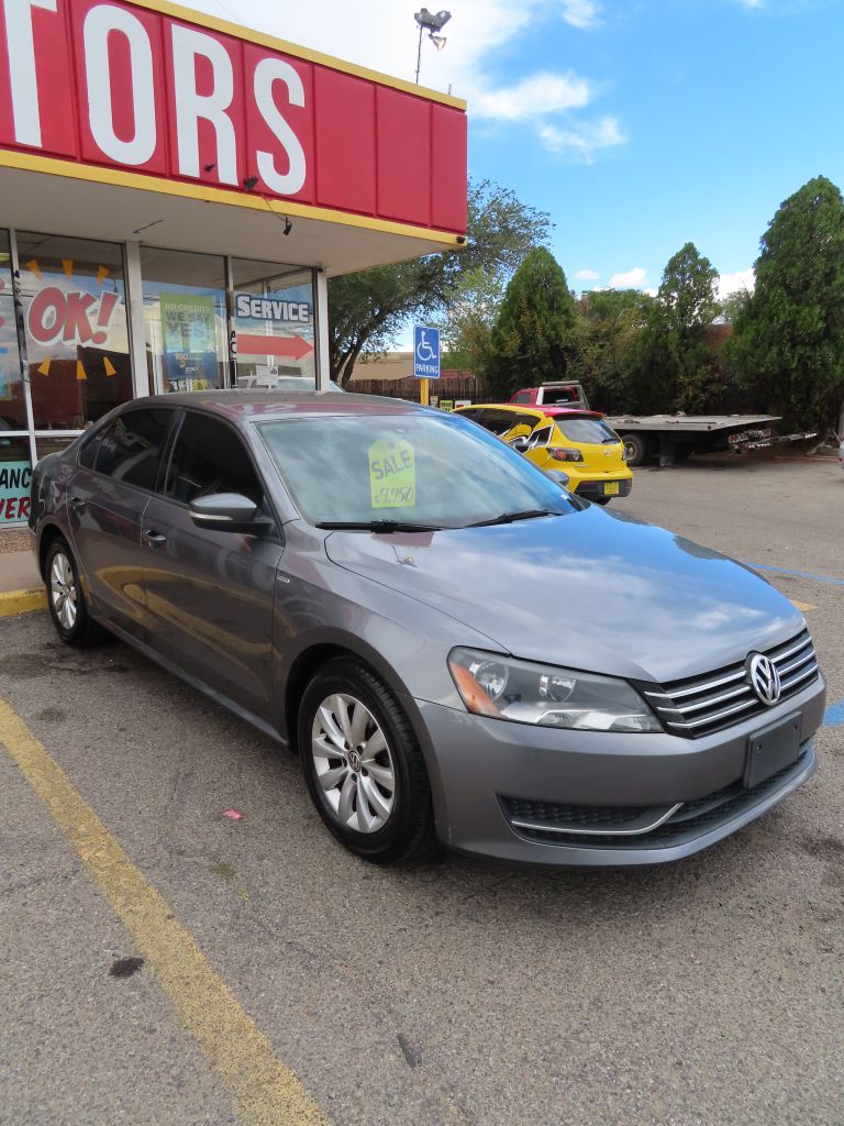 Additional photo of vehicle.