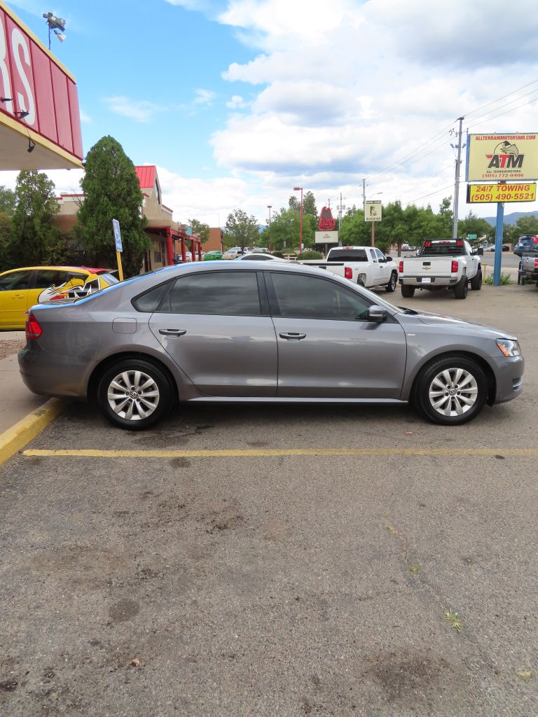 Additional photo of vehicle.