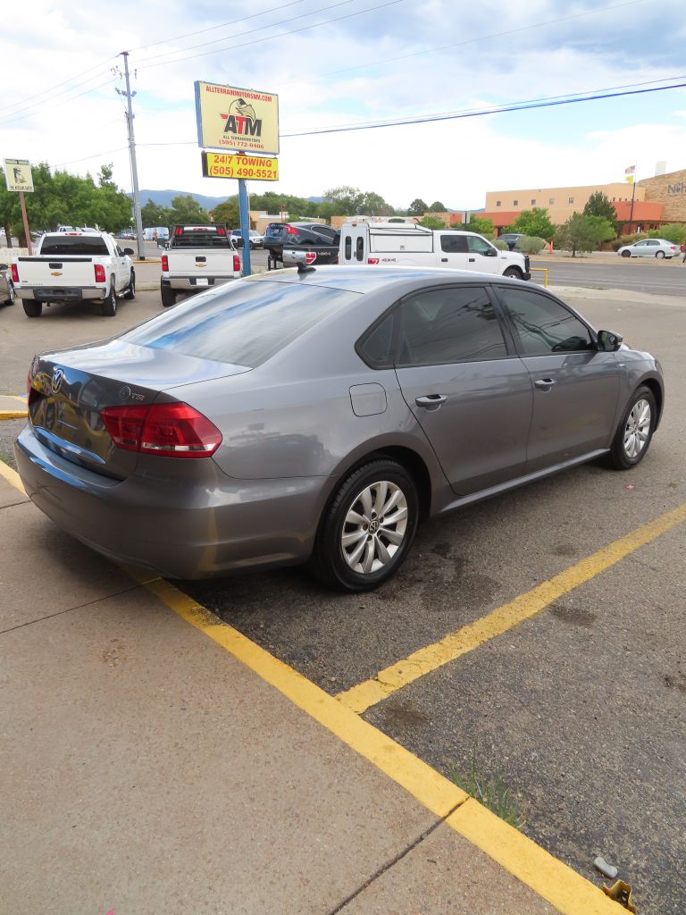 Additional photo of vehicle.
