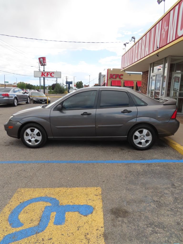 Additional photo of vehicle.