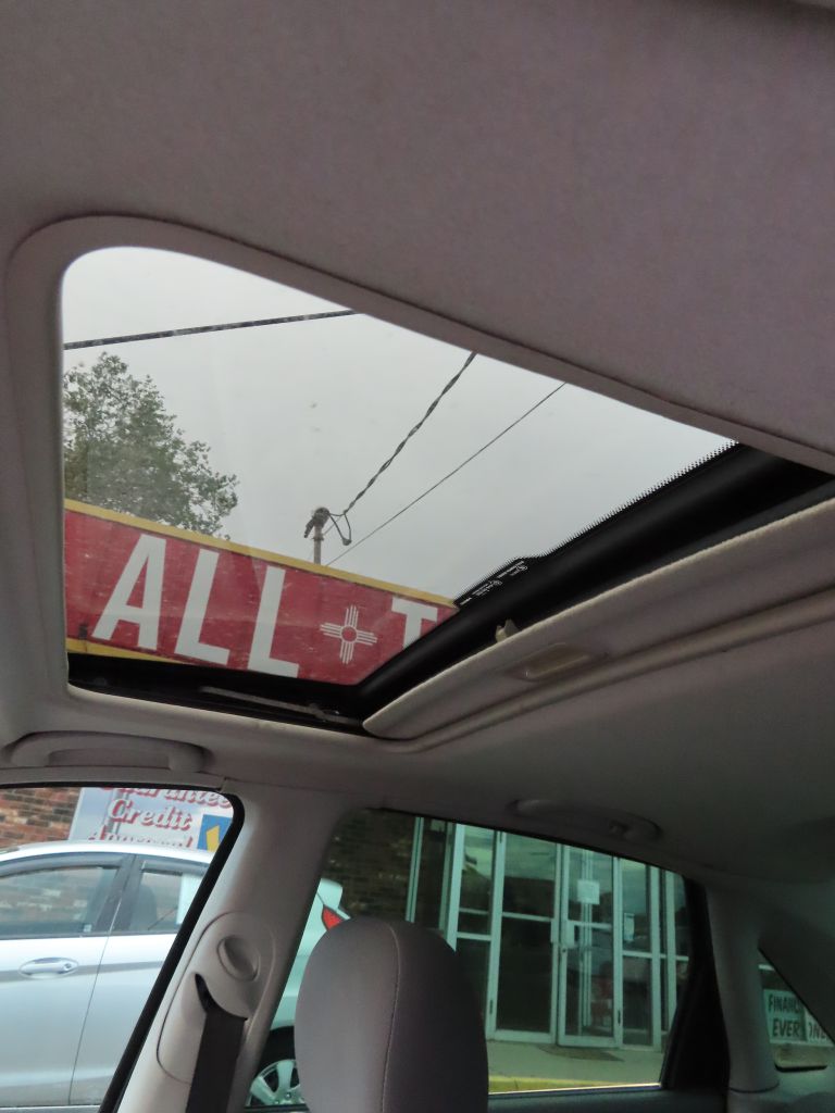 Additional photo of vehicle.