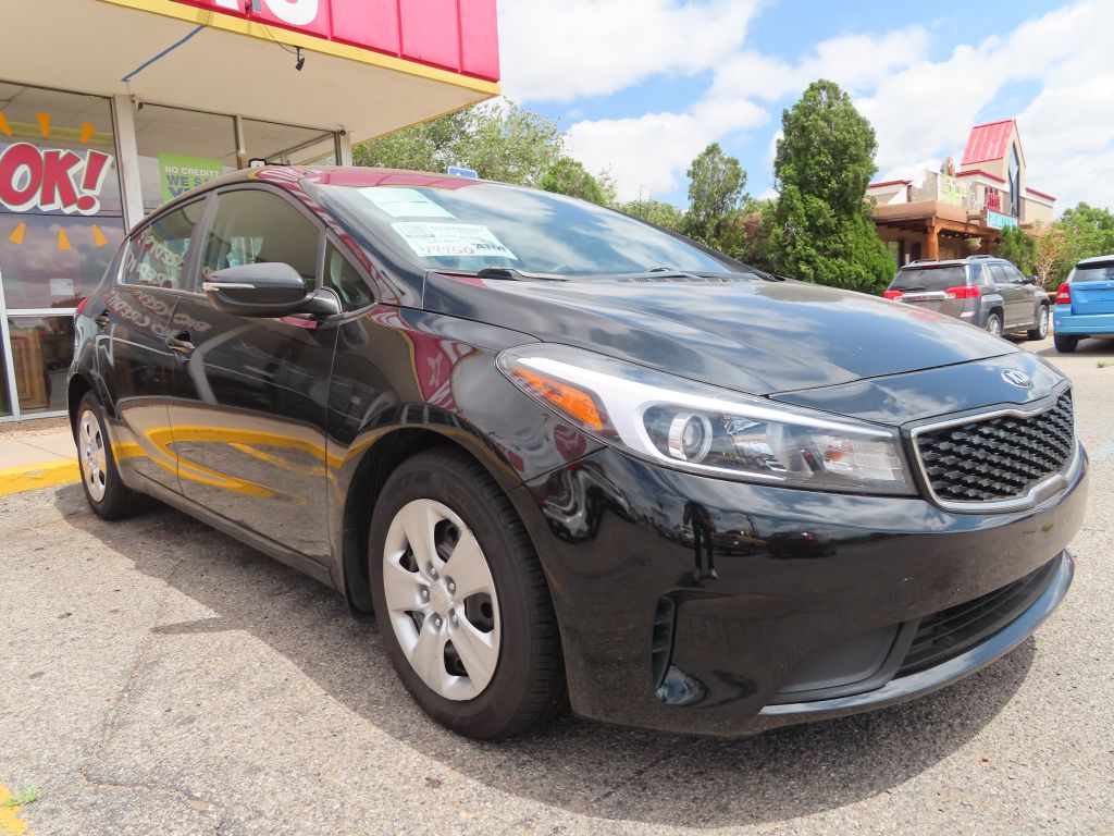 2017 Kia Forte5 LX photo 13