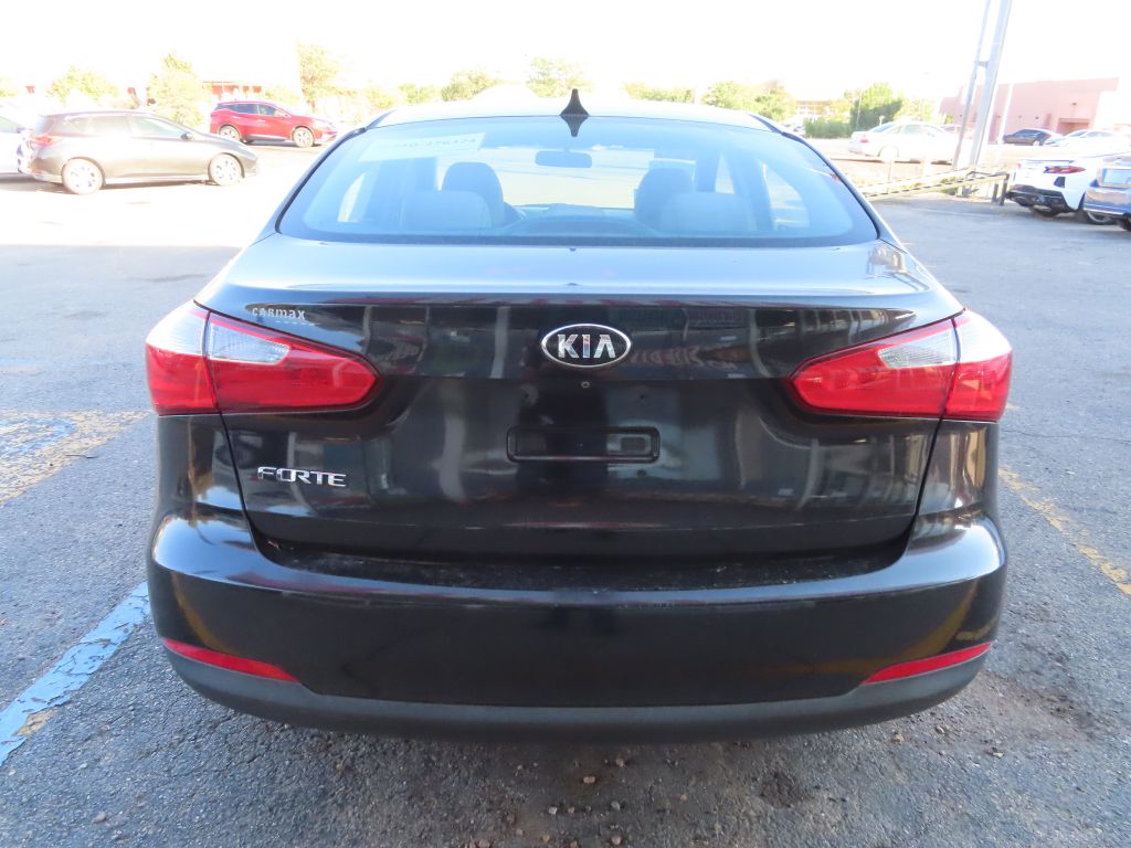 2016 Kia Forte LX photo 5