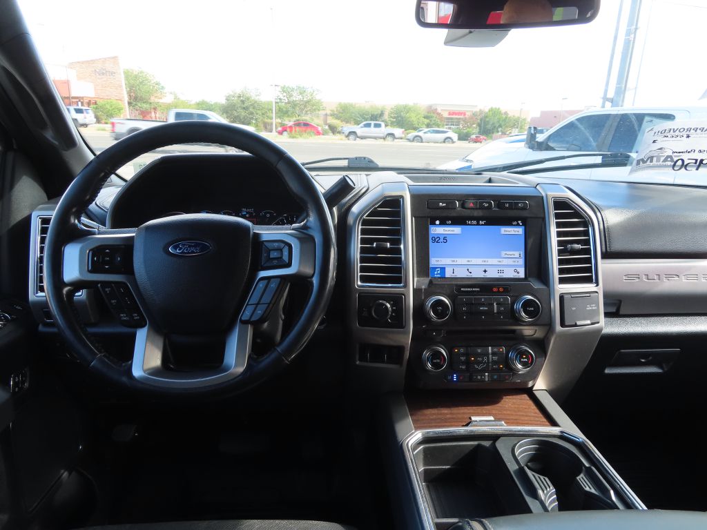 2017 Ford F-250 Super Duty Platinum photo 7