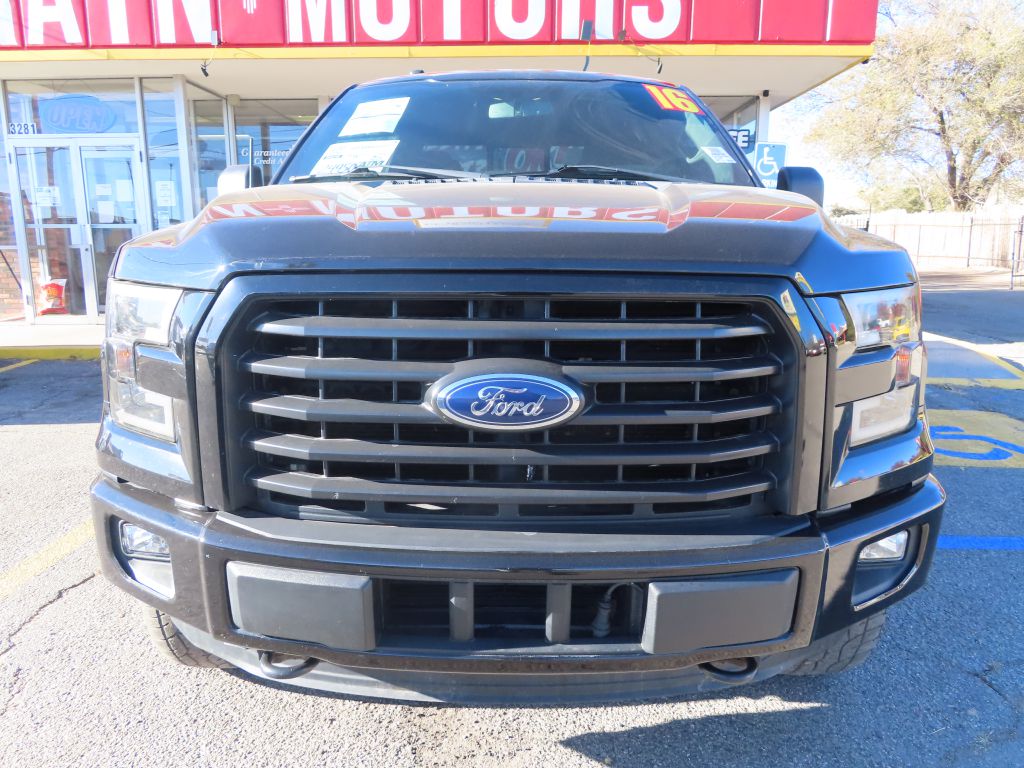 2016 Ford F-150 XLT photo 2