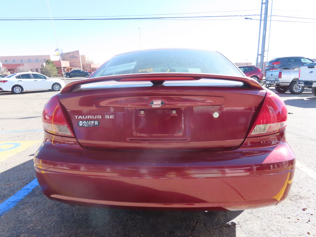 2006 Ford Taurus SE photo 5