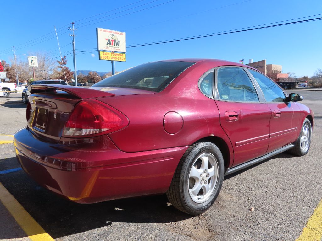 2006 Ford Taurus SE photo 14