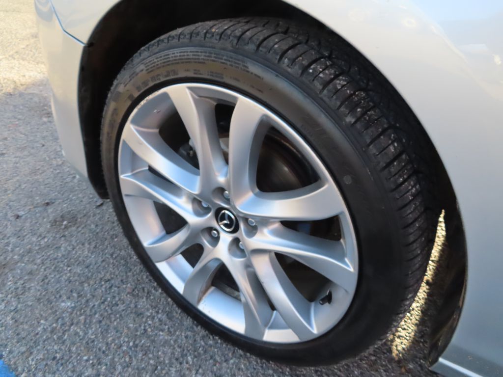 Additional photo of vehicle.