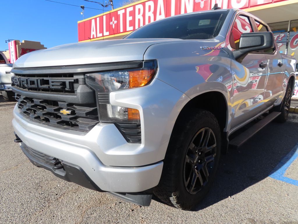 Additional photo of vehicle.
