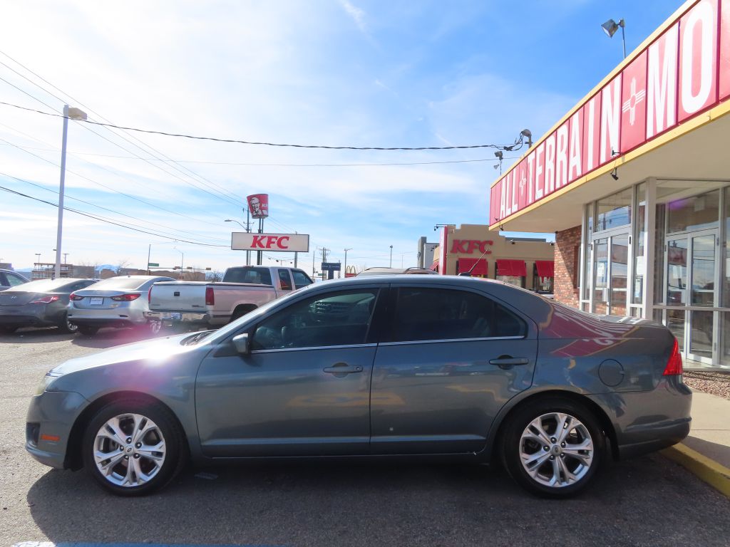 Additional photo of vehicle.