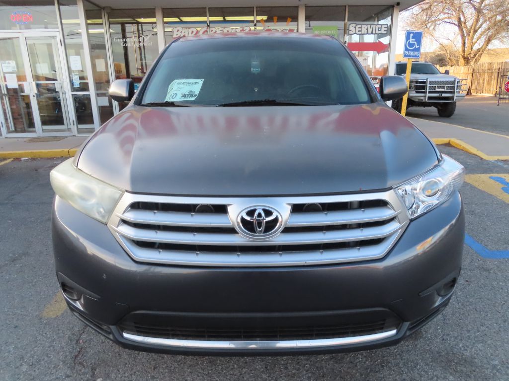 Additional photo of vehicle.