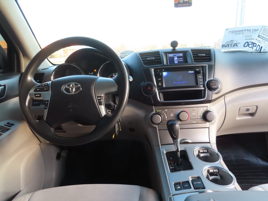 Additional photo of vehicle.