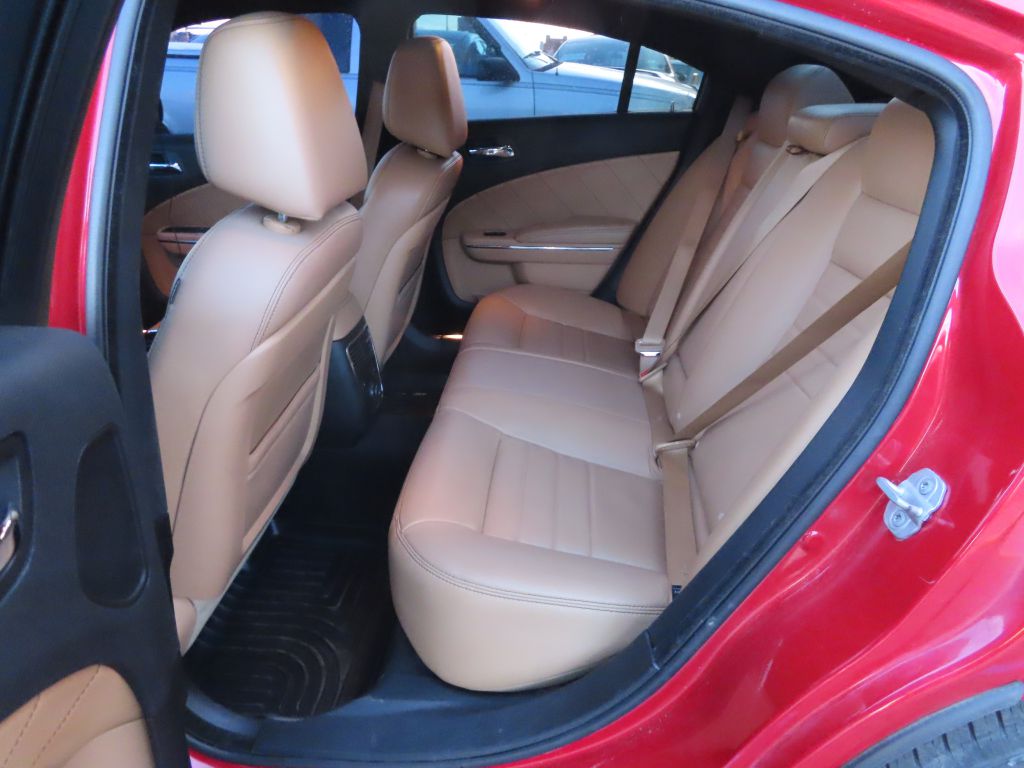 Additional photo of vehicle.