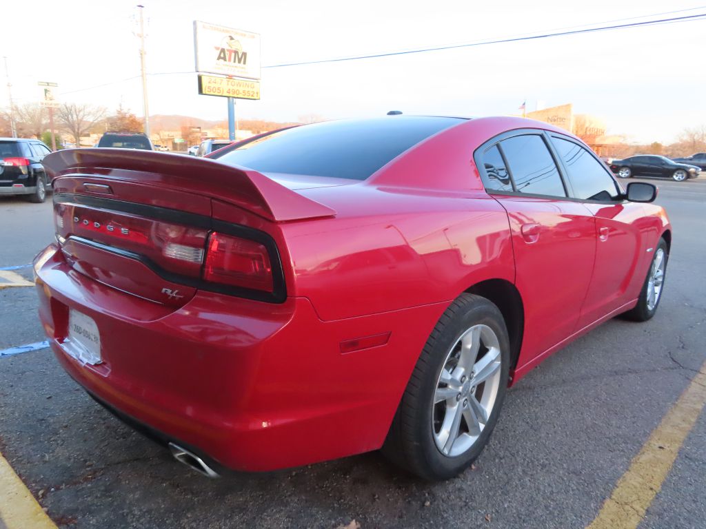 Additional photo of vehicle.