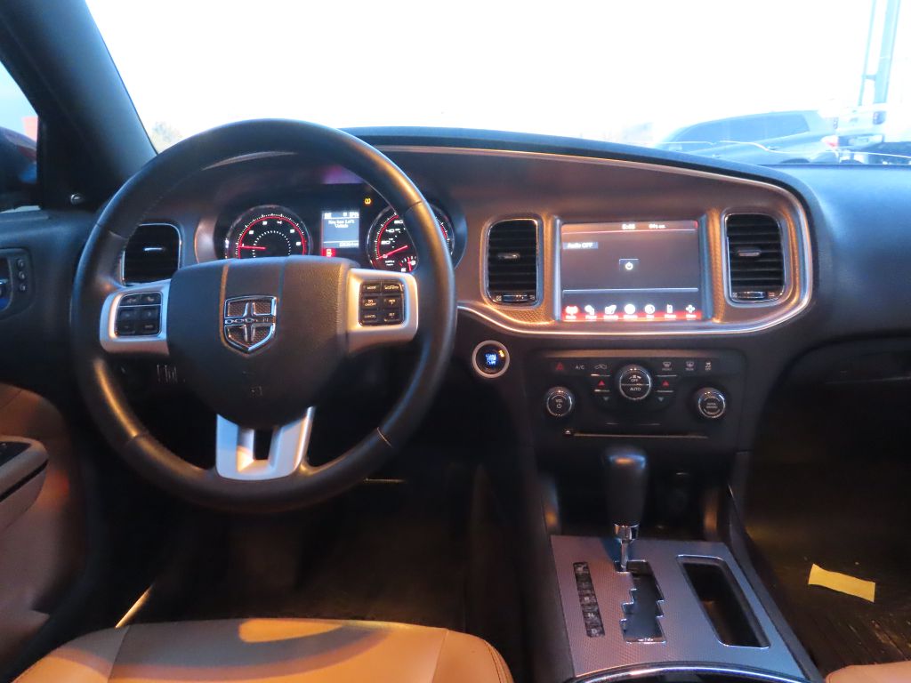 Additional photo of vehicle.