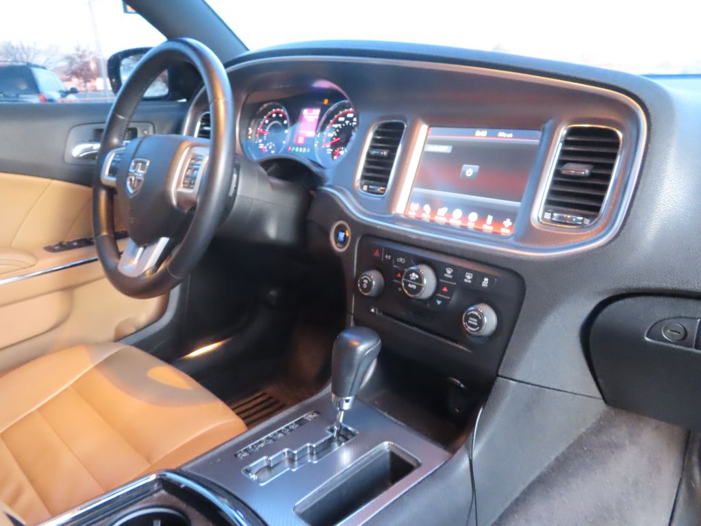 Additional photo of vehicle.