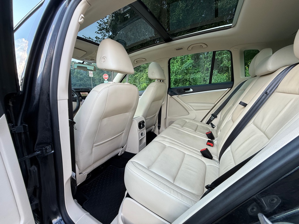 2013 Volkswagen Tiguan #8