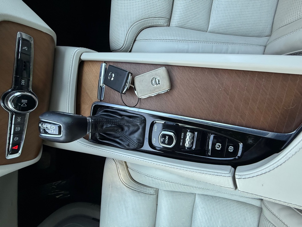 2016 Volvo XC90 #14