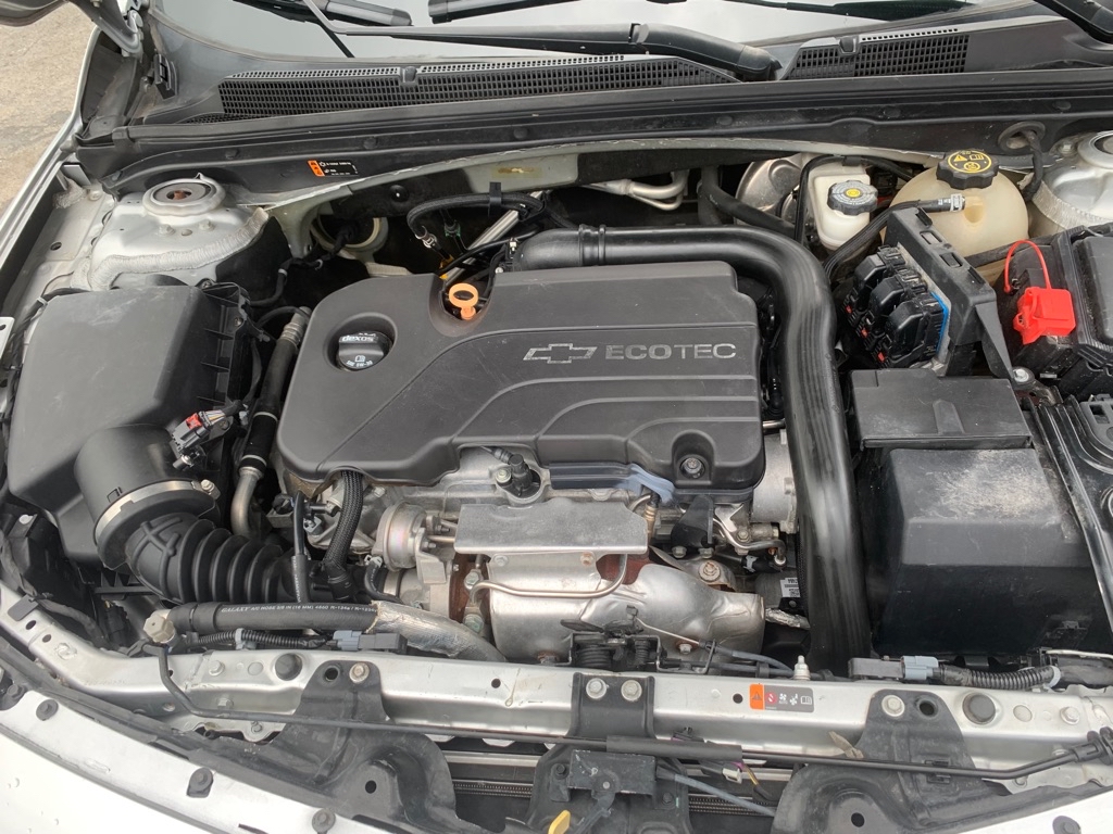 Photo 7 of this CHEVROLET MALIBU