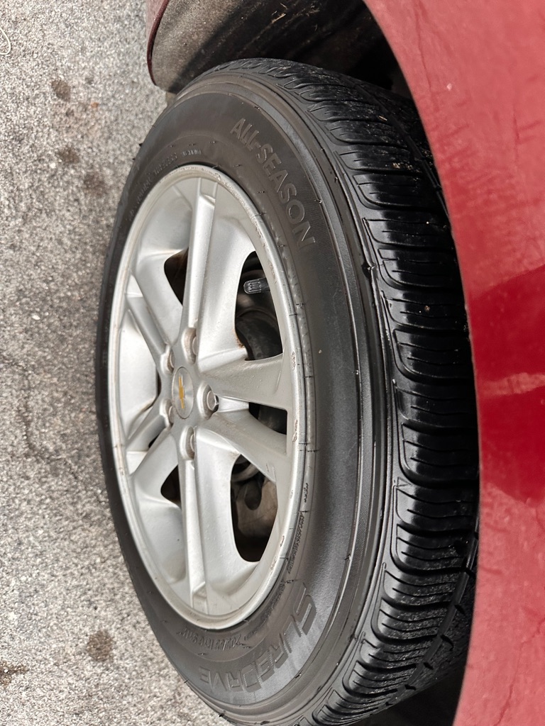 Photo 15 of this CHEVROLET CRUZE