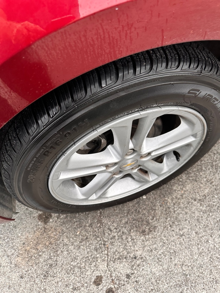 Photo 14 of this CHEVROLET CRUZE