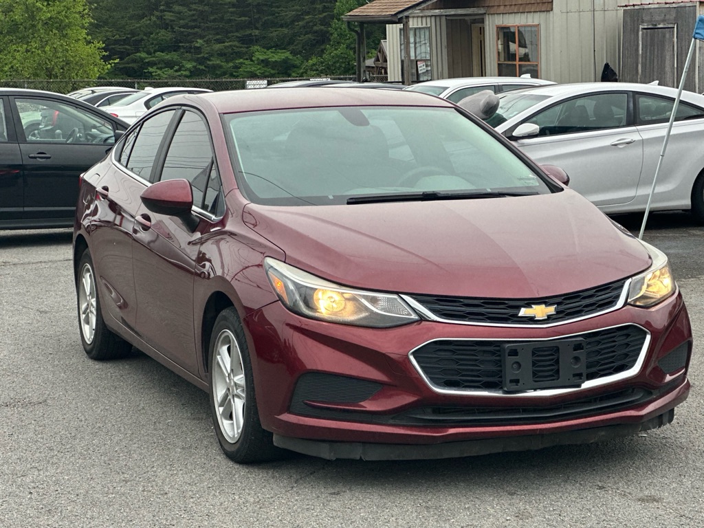 Photo 2 of this CHEVROLET CRUZE