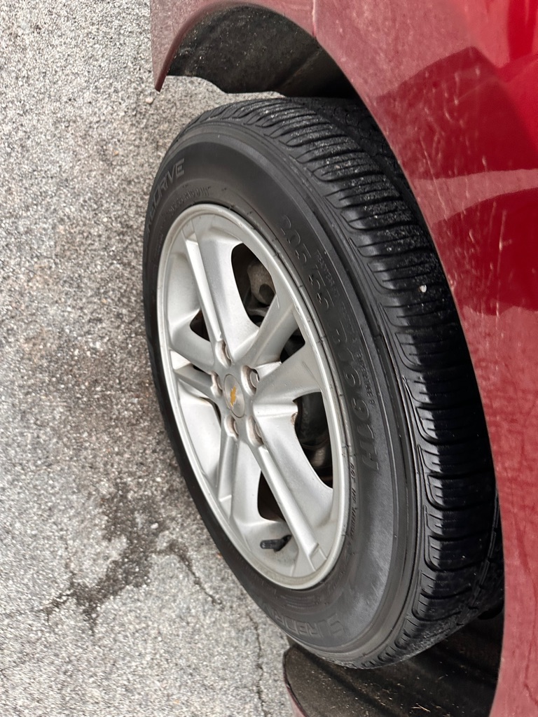 Photo 12 of this CHEVROLET CRUZE