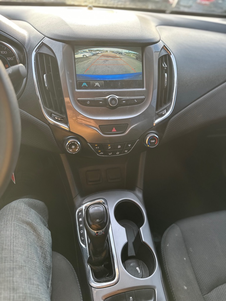 Photo 14 of this CHEVROLET CRUZE