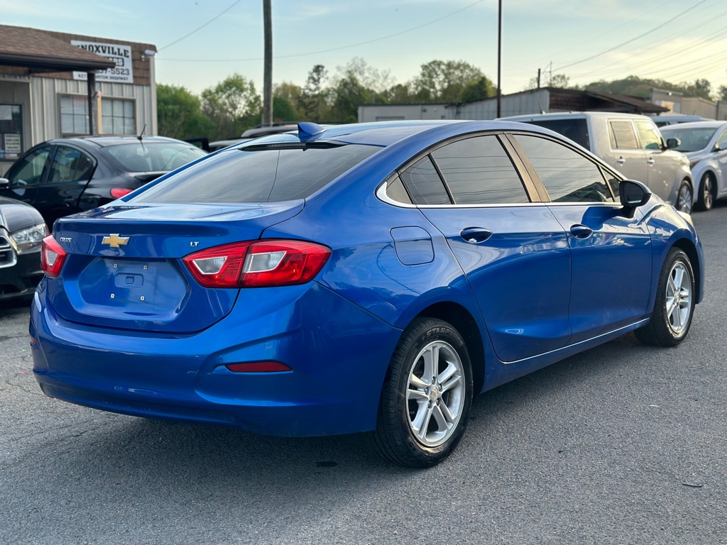 Photo 3 of this CHEVROLET CRUZE