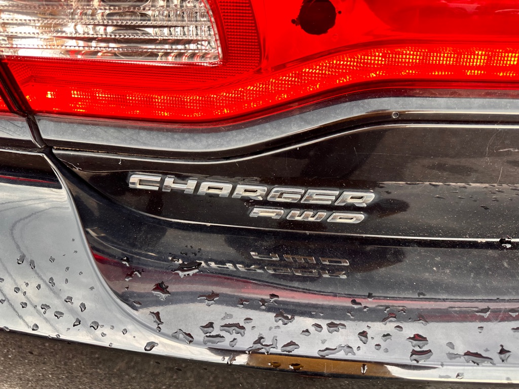 Photo 5 of this DODGE CHARGER