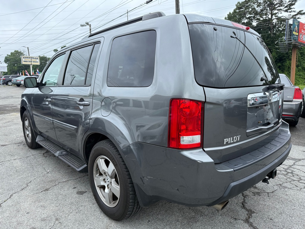 Photo 8 of this HONDA PILOT