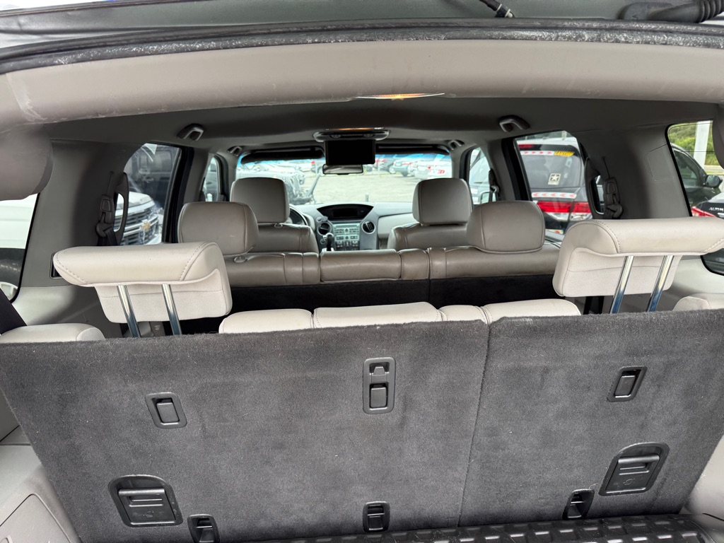 Photo 15 of this HONDA PILOT