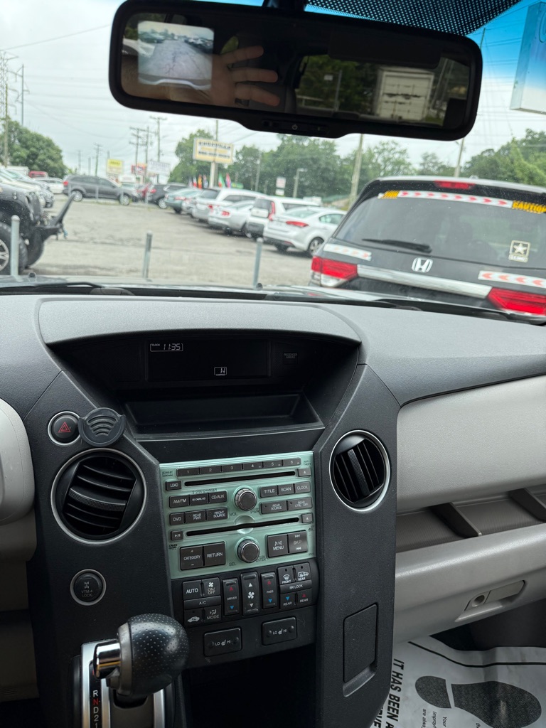 Photo 9 of this HONDA PILOT